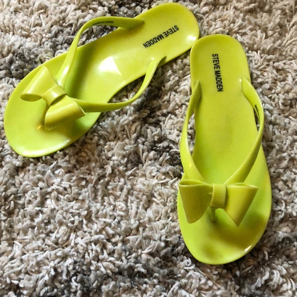 Steve Madden Flipflops - Picture 4 of 4